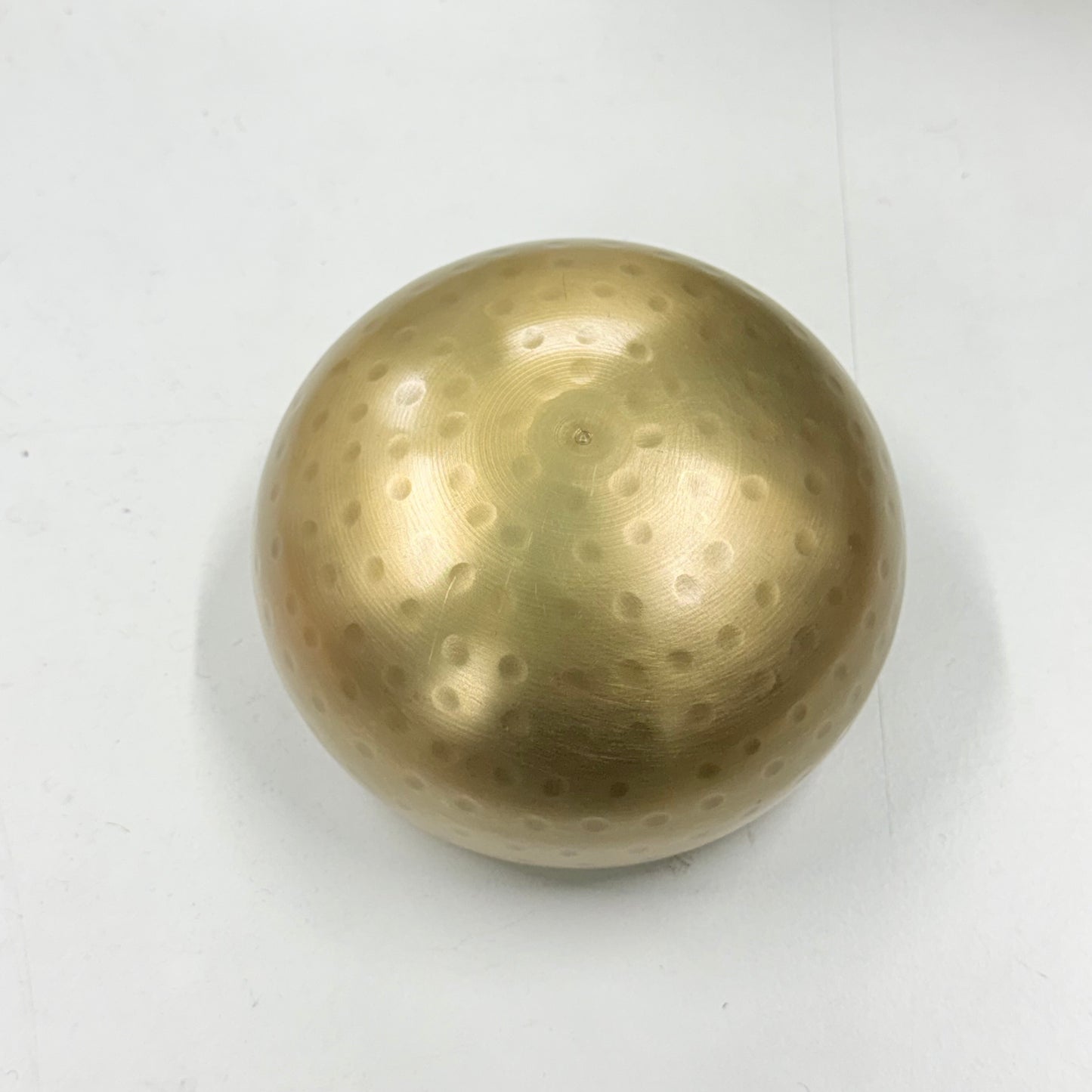 HAMMERED BRASS SINGING BOWL 12CM with a stick and carry bag