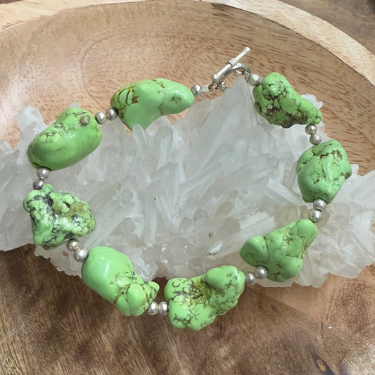 GREEN HOWLITE BRACELET