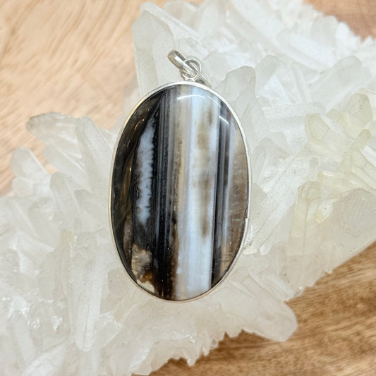 STERLING SILVER BLACK LACE AGATE PENDANT