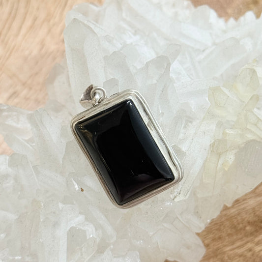 STERLING SILVER BLACK ONYX PENDANT