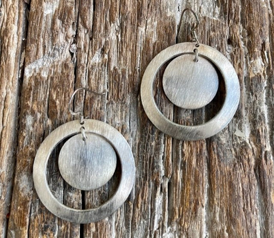 BRUSHED STERLING SILVER EARRING