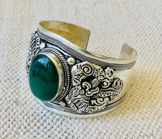 HANDMADE GREEN ONYX CUFF