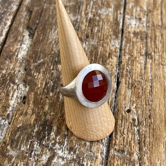 STERLING SILVER CARNELIAN RING