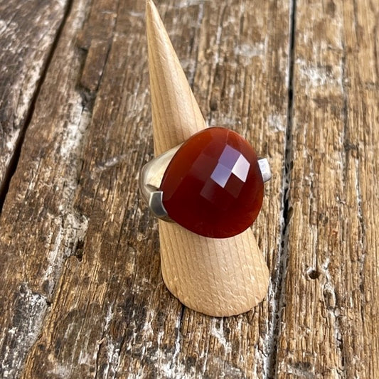 STERLING SILVER CARNELIAN RING