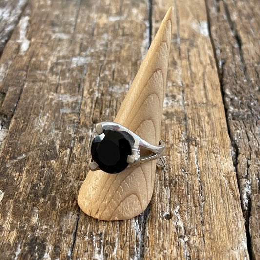STERLING SILVER BLACK ONYX RING