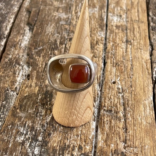 STERLING SILVER CARNELIAN RING