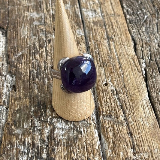 STERLING SILVER AMYTHYST RING