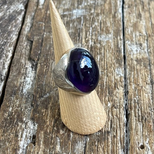STERLING SILVER AMYTHYST RING