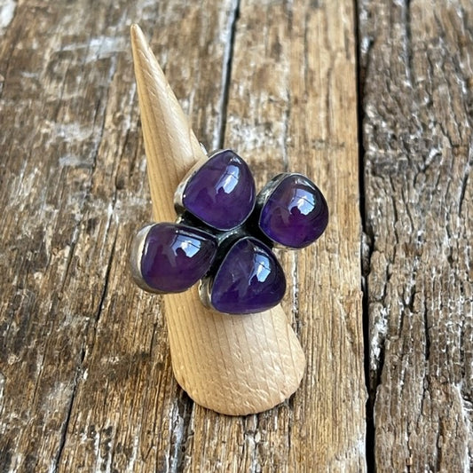STERLING SILVER AMYTHYST RING
