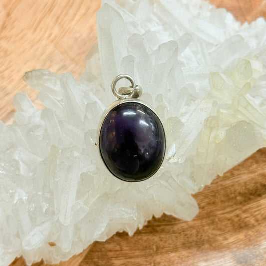 STERLING SILVER AMETHYST PENDANT