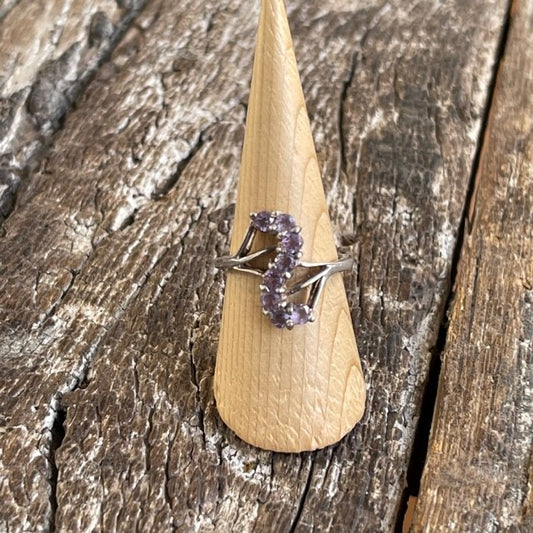 STERLING SILVER AMETHYST RING