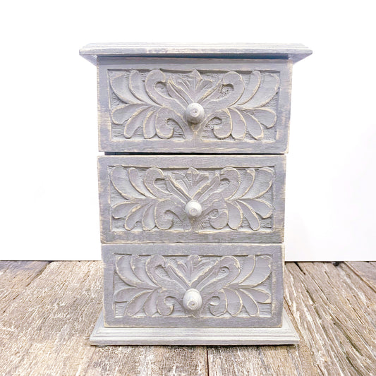 ORNATE WOODEN 3- DRAWER BOX 27x19x13CM