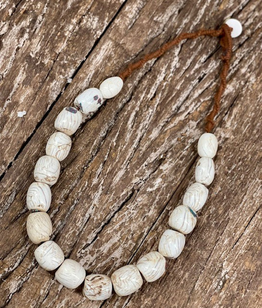 NAGALAND VINTAGE SHELL  NECKLACE