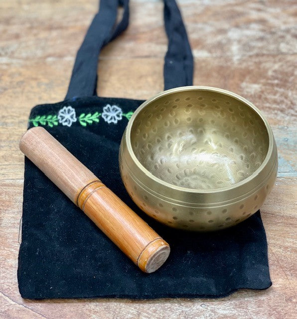 HAMMERED BRASS SINGING BOWL 12CM