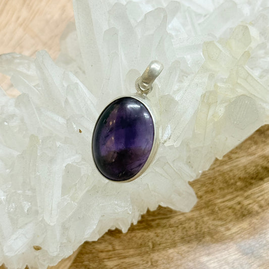 STERLING SILVER AMETHYST PENDANT