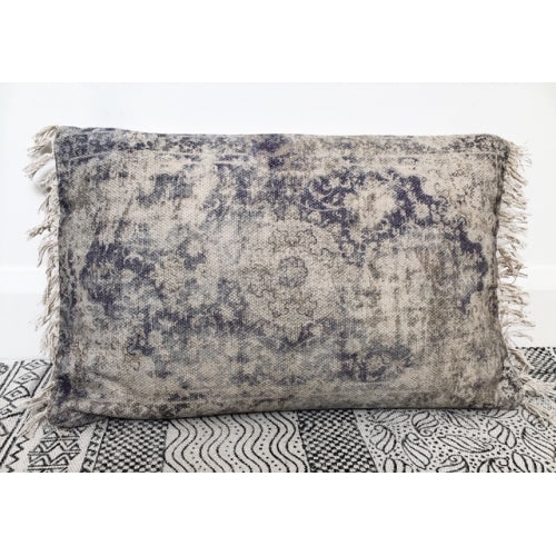 COTTON TASSELED PILLOW