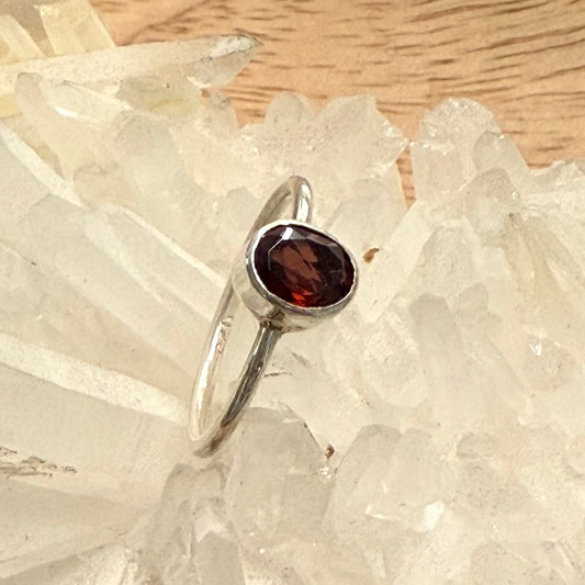 STERLING SILVER CUT GARNET RING