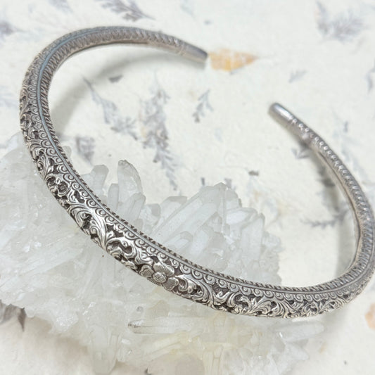 STERLING SILVER NECKLACE