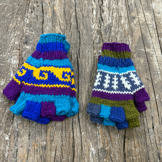100% WOOL HAND KNITTED GLOVES