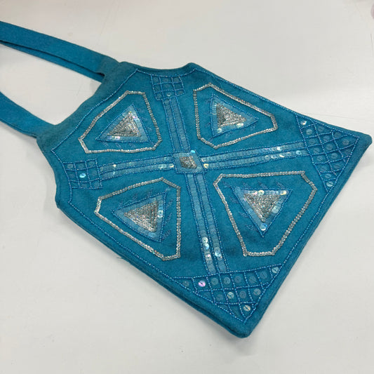 WOOLEN BEADED PURSE 31x24CM