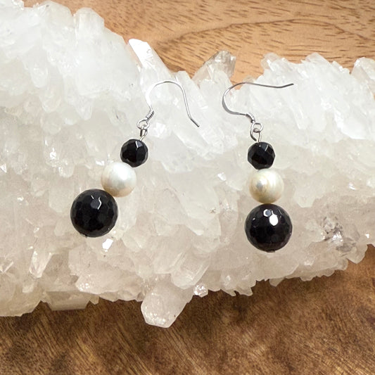 Sterling Silver Black onyx n Pearl Earring