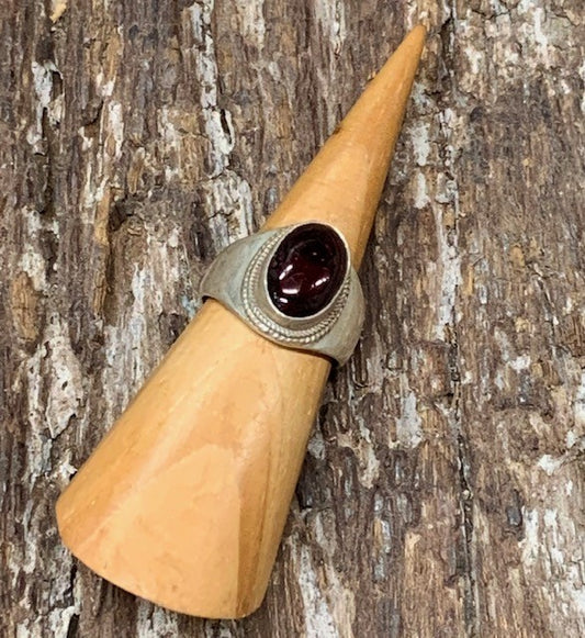 STERLING SILVER GARNET RING