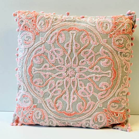 FLORAL EMB. CUSHION W/INSERT 45CM