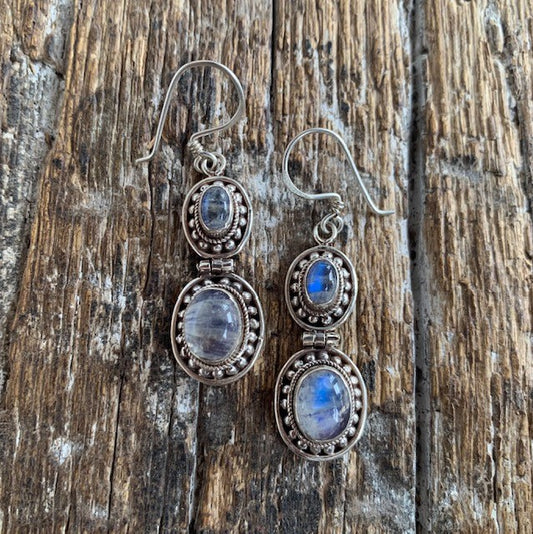 STERLING SILVER EARRING