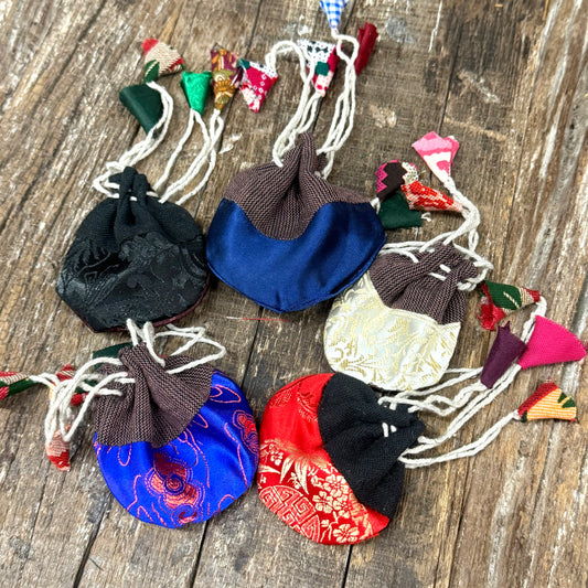 CW1 SILK SARI POUCH 8CM