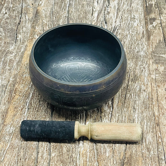 ETCHED  BRONZE SINGING BOWL L 15x9cm