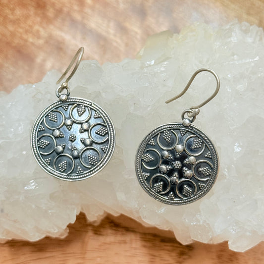 STERLING SILVER ANTIQUE FINISH EARRING
