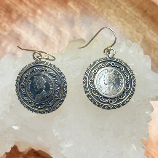 STERLING SILVER ANTIQUE FINISH EARRING