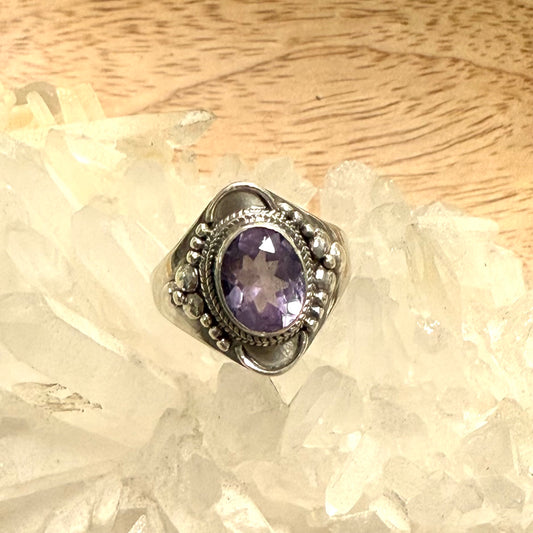 STERLING SILVER AMETHYST RING