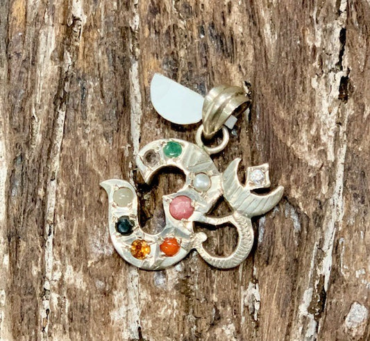 STERLING SILVER OM PENDANT