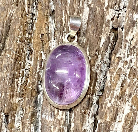 STERLING SILVER AMETHYST PENDANT