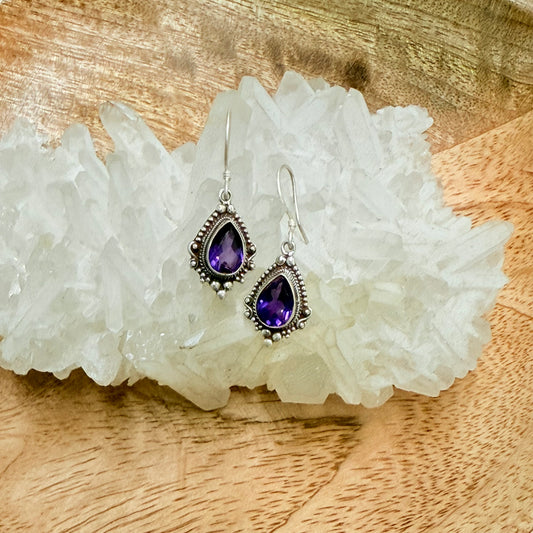STERLING SILVER Amethyst EARRING