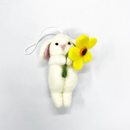WHITE BUNNY WITH FLOWERS 9x5CM