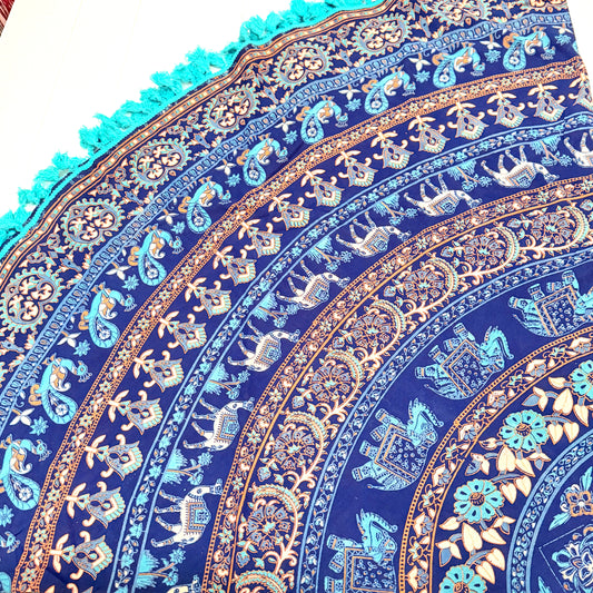 100% COTTON PRINTED ROUND THROW 210CM