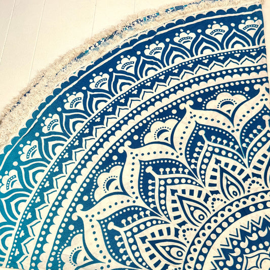 100% COTTON PRINTED ROUND THROW 210CM