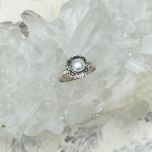 STERLING SILVER PEARL RING