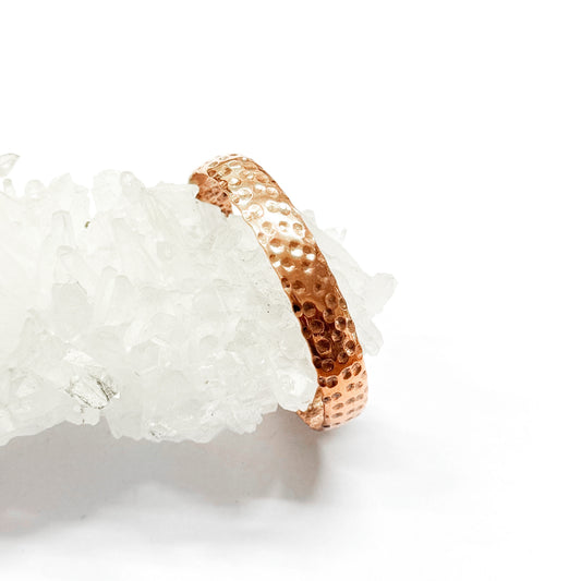 PURE HAMMERED PEBBLE COPPER HEALING CUFF
