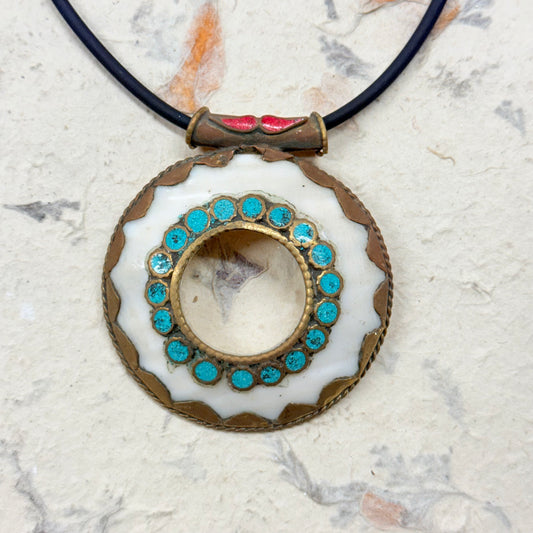 Torquoise inlay Tibetan Shell pendant with rubber chain