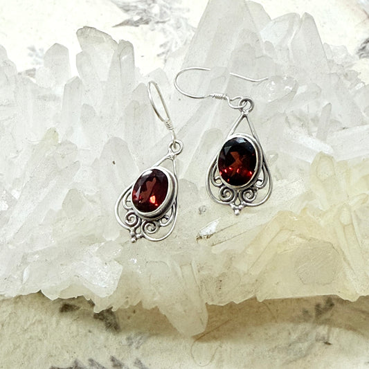 FACETED Garnet 925 Sterling Silver Earring