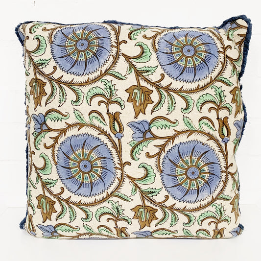 100% COTTON FLORAL PRINT WITH FRINGE 45x45cm