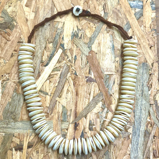 NAGALAND VINTAGE SHELL  NECKLACE