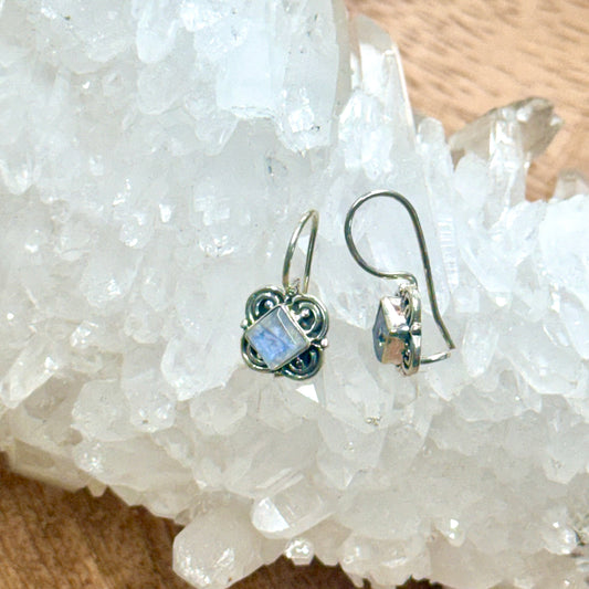 Moonstone 925 Sterling Silver Earring with hook