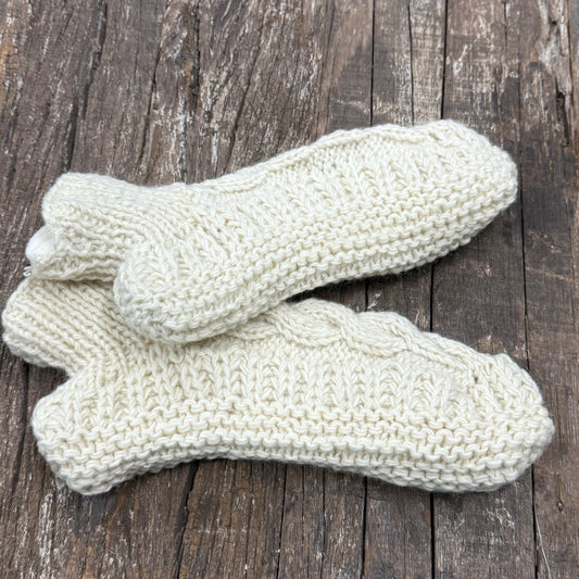 100% WOOL HAND KNITTED SOCKS WHITE