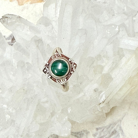 STERLING SILVER MALACHITE RING