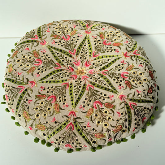 FLORAL EMB. COTTON SEAT 40CM