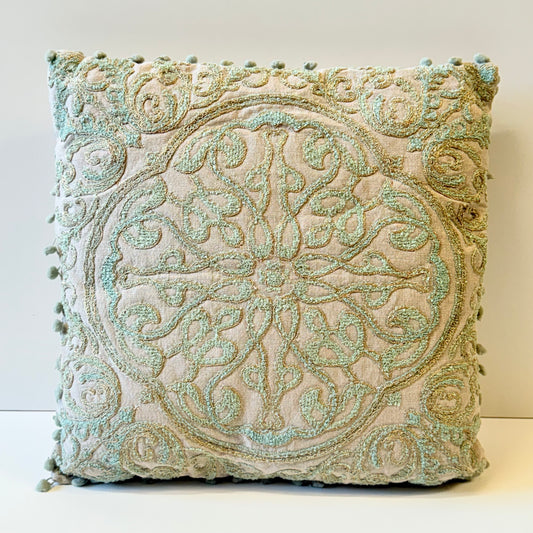 FLORAL EMB. CUSHION W/INSERT 45CM